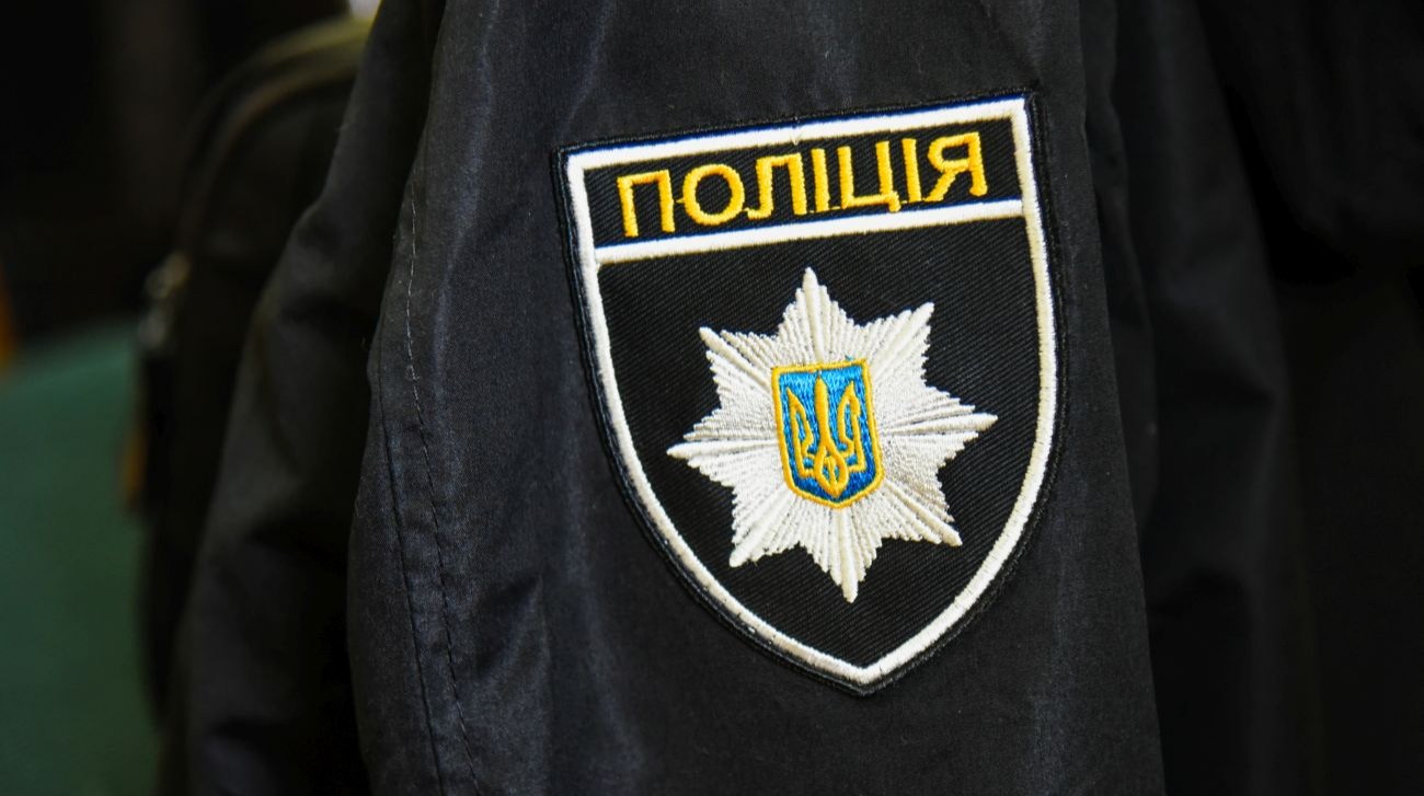 Допомога постраждалому після інциденту в Білій Церкві на вулиці Ярослава Мудрого