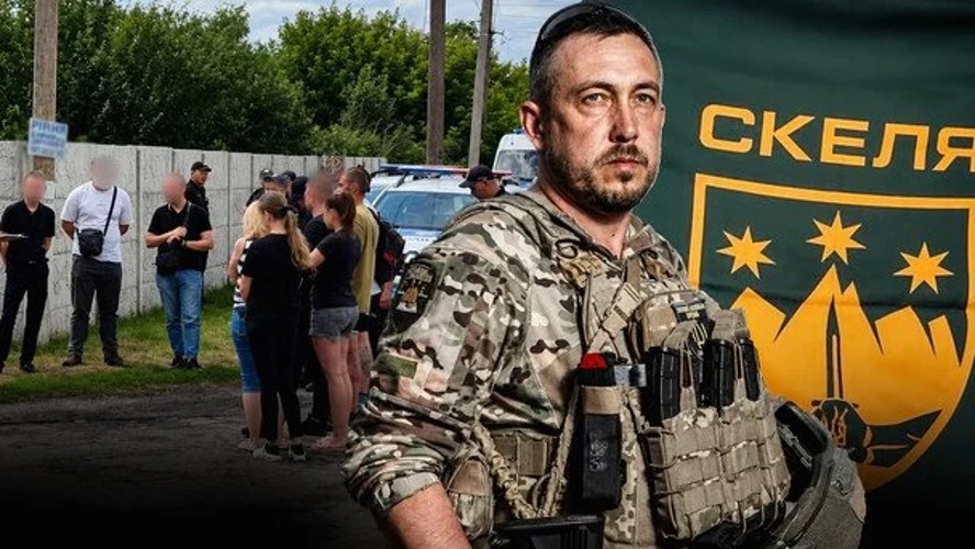 Станіслав Лучанов у скляному боксі в залі Рокитнянського районного суду під час обрання запобіжного заходу 14 липня 2026 року